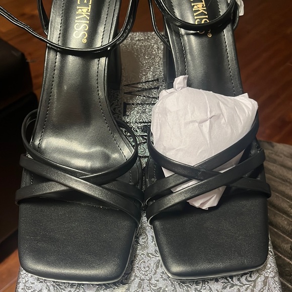 Strappy Chunky Heels - Picture 7 of 9